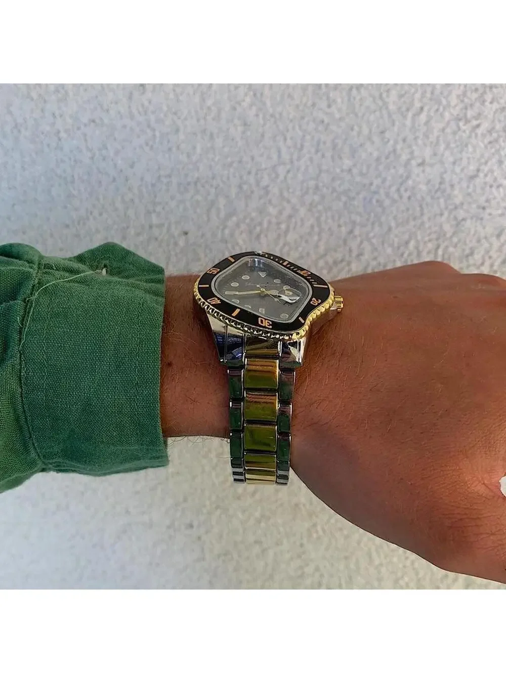 Classy Y2K Vintage Minimalist Warped Oval Retro Stainless Steel Watch Unisex